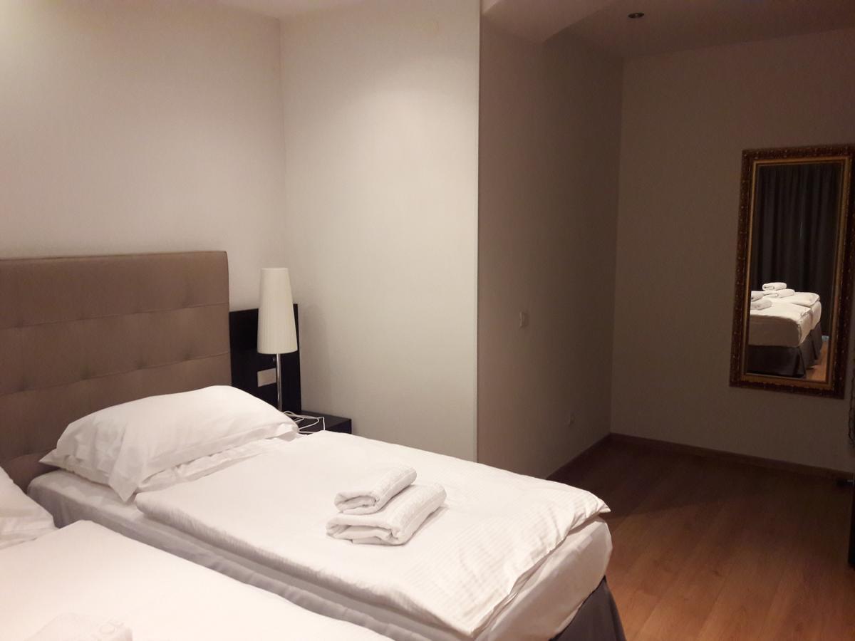The Palace Suites And Apartments Prague Extérieur photo