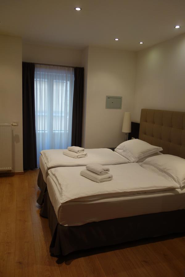 The Palace Suites And Apartments Prague Extérieur photo