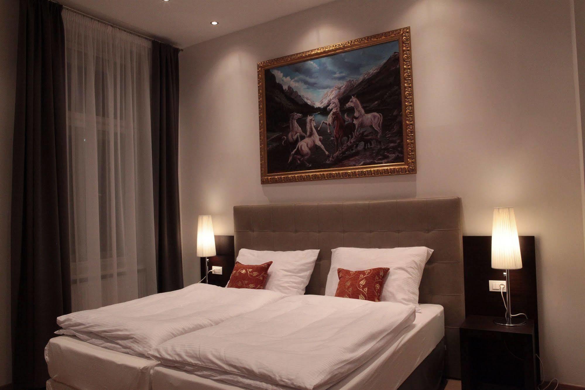 The Palace Suites And Apartments Prague Extérieur photo
